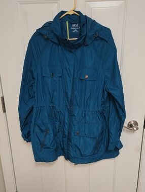 a.n.a. A New Approach Packable Teal Blue Hooded Windbreaker Jacket